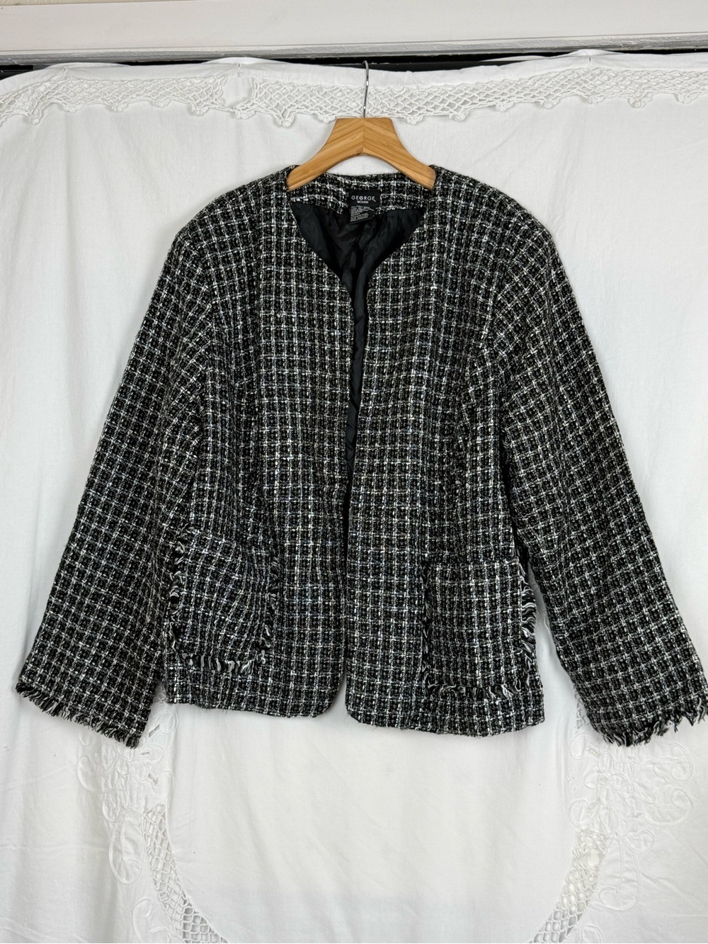 George Woman’s Black & White Tweed Fringe-Trim Collarless Blazer - Size 26W/28W